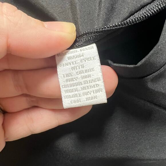 Charter Club Reversible Plaid and Solid Black Down Puffer Full Zip Vest - Picture 6 of 10